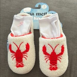 Handcraft Luna mell w luxe Lobster Slippers S (5-6) & 2 pair Socks (OS)
